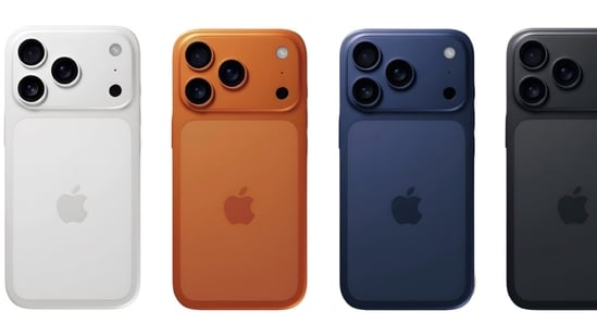 iPhone 17 5G mobile in new color with updated camera design and slim body – 2025 official Apple launch