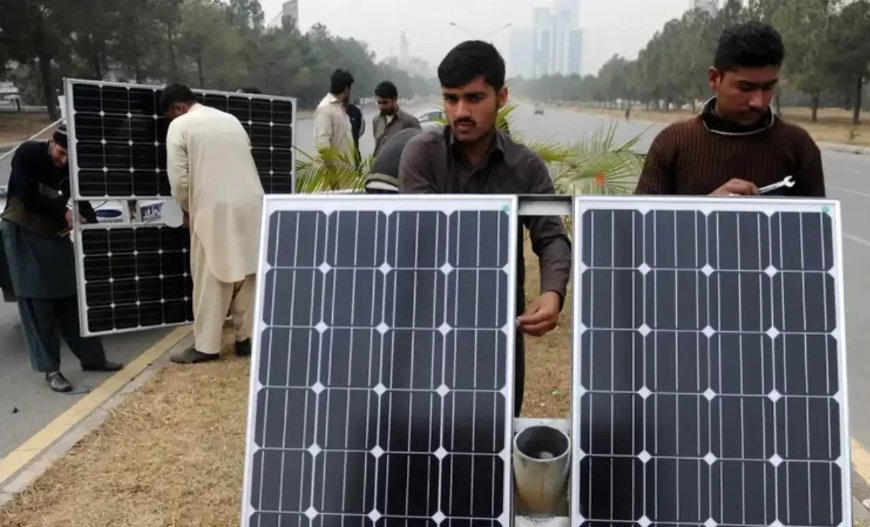 The Sindh Solar Panel Scheme 2025 – How to Apply Online is one of the largest renewable energy programs launched in Pakistan at the provincial level. It aims to support low-income households by providing free or subsidized solar home systems. With rising electricity prices, heavy dependence on fossil fuels, and recurring load-shedding, the Sindh government has designed this initiative to promote clean energy access, reduce household energy costs, and improve climate resilience.