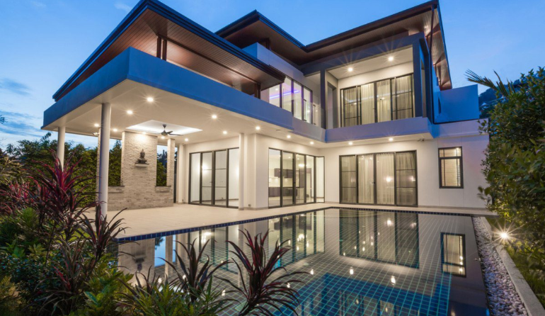 The Punjab government has established clear eligibility requirements to ensure that the plots are allocated to genuine beneficiaries rather than speculative buyers or property investors. The eligibility conditions include:

The applicant must be a Pakistani citizen holding a valid CNIC.

Families who do not already own property in their name will be prioritized.

Applicants must fall under the low or middle-income categories, with income thresholds determined by the government.

Women, widows, and differently-abled individuals have reserved quotas.

Government employees, particularly those working in lower pay scales, will be given preference under specific categories.